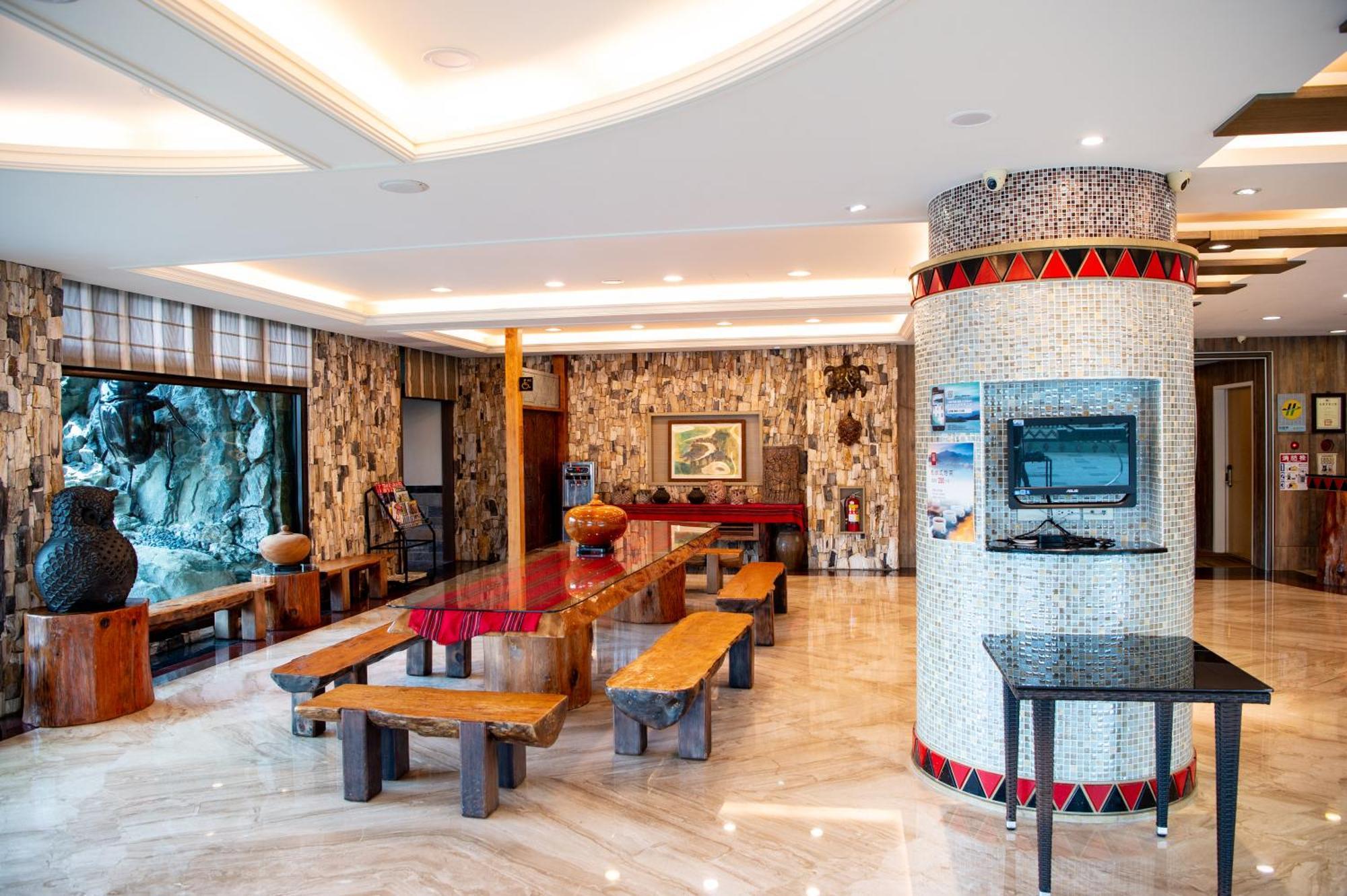 Classic Hotel Shvatan Nantou Екстериор снимка
