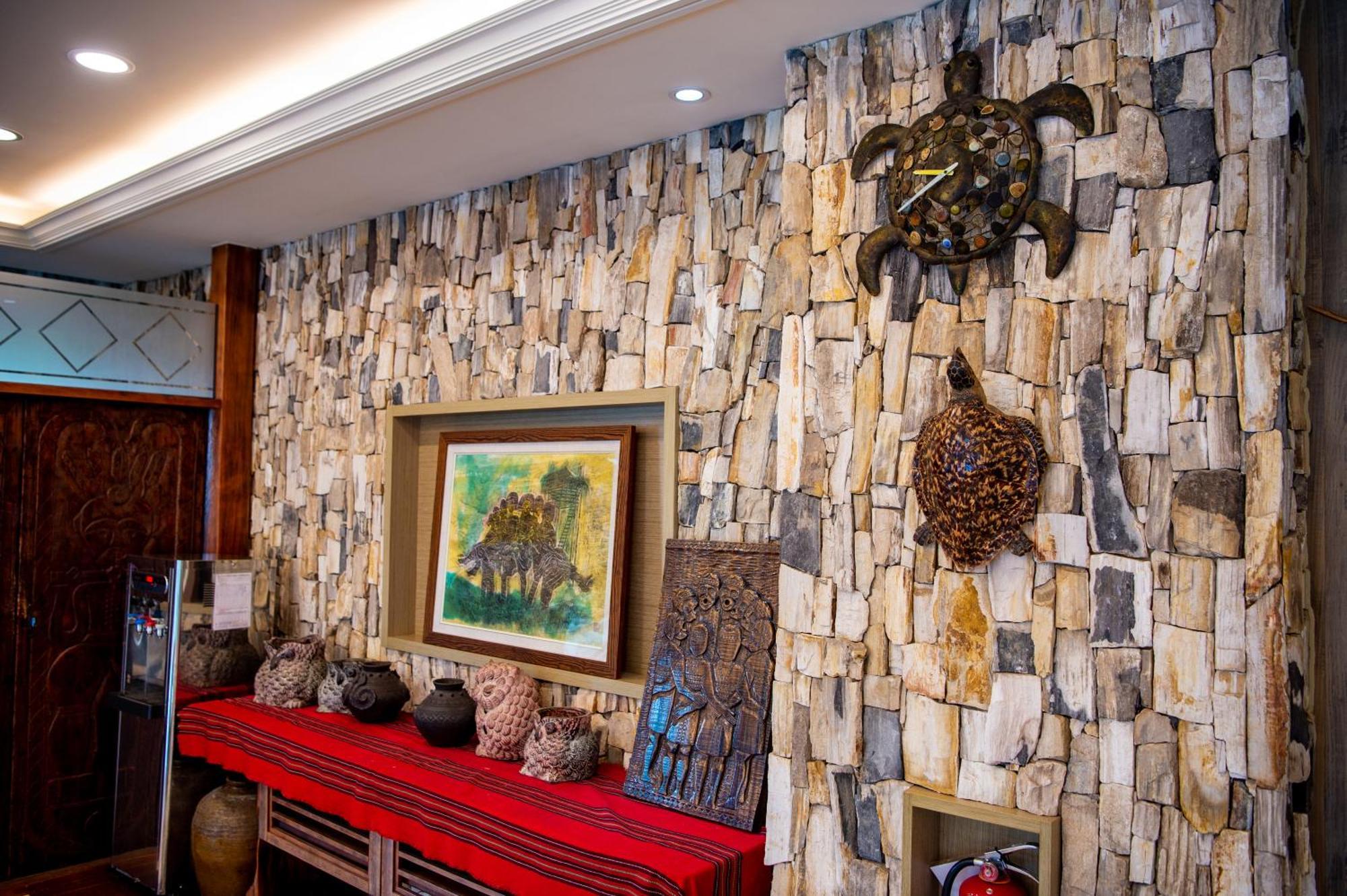 Classic Hotel Shvatan Nantou Екстериор снимка